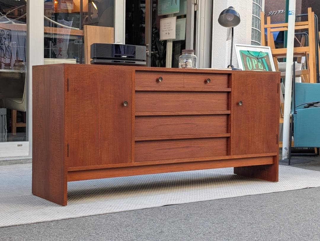 ジャパンヴィンテージ☆サイドボード／チーク材無垢／北欧家具／ミッドセンチュリー