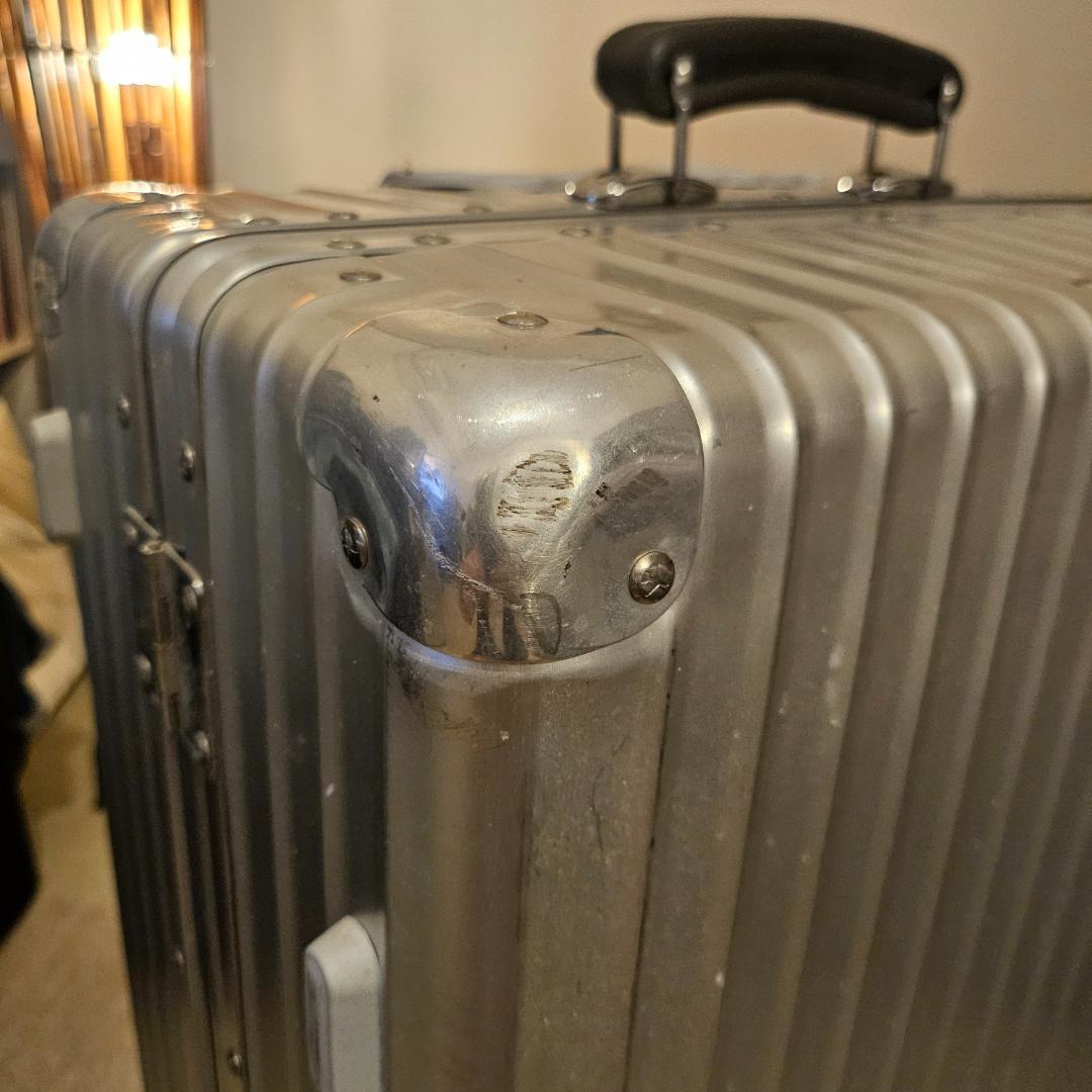 週末値下げ【中古美品】リモワ クラシックフライト 63L 4輪