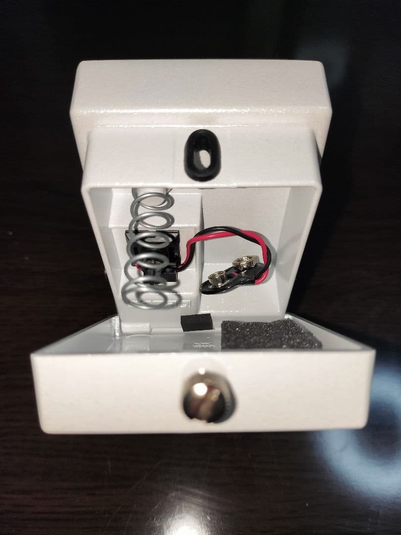 0BOSS　DS-1　WH　限定カラー