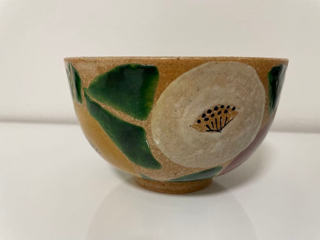 花と葉の骨董品