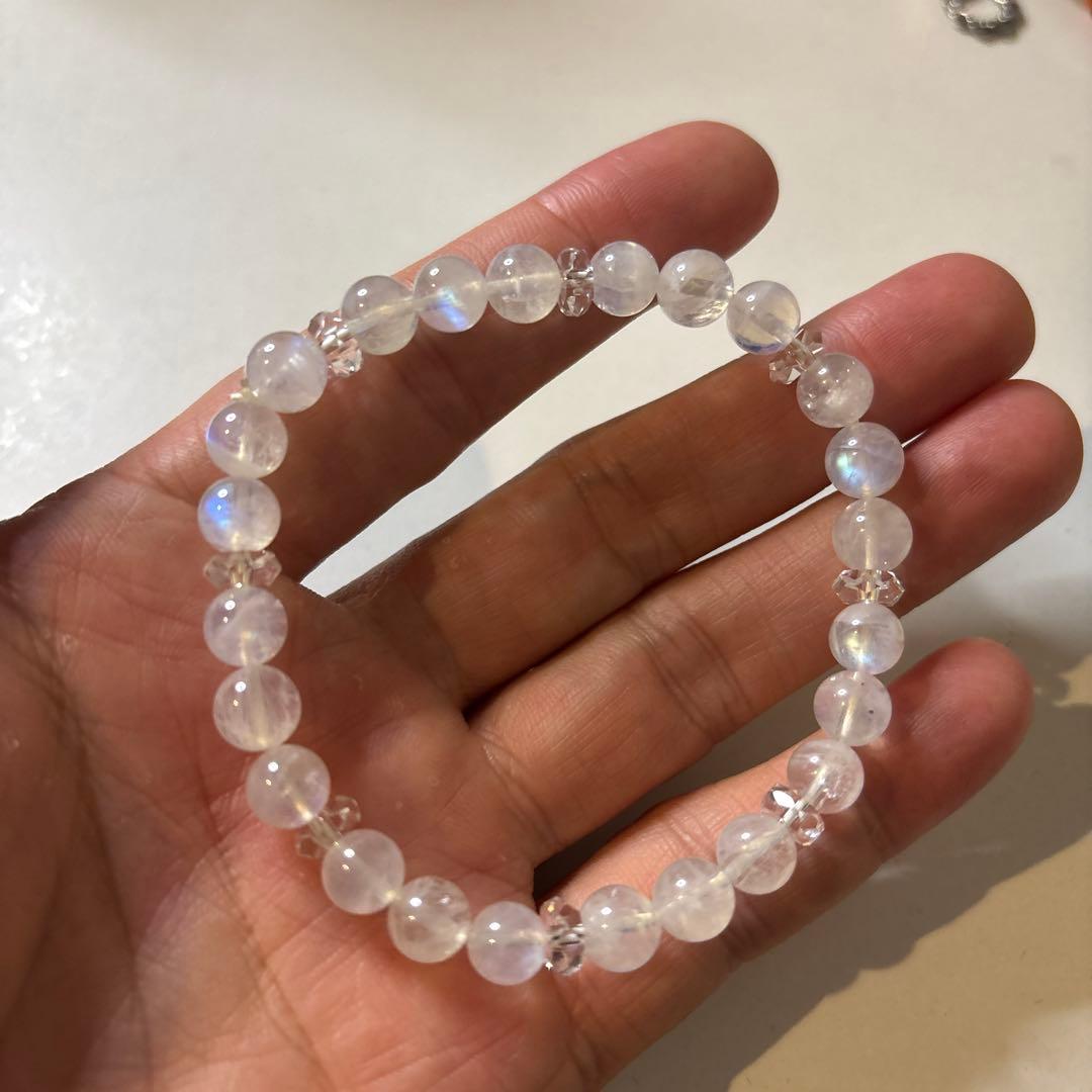 青くは光る！レインボームーンストーンたん！