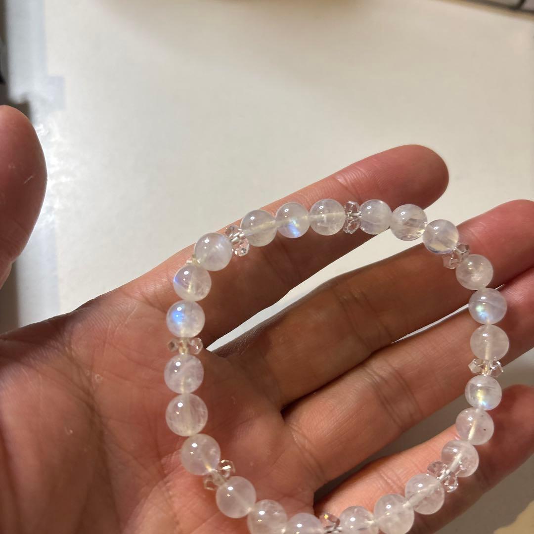 青くは光る！レインボームーンストーンたん！