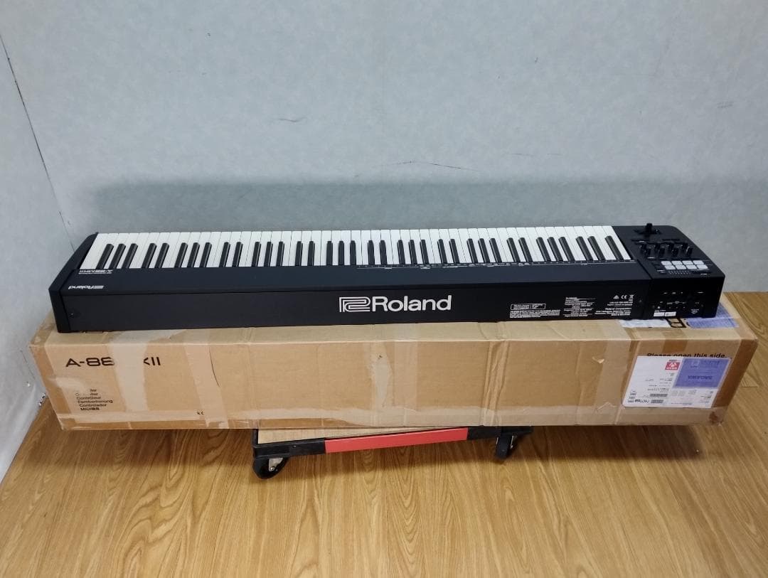 S♢810 ローランド MIDI キーボード A-88MKⅡ 未使用品