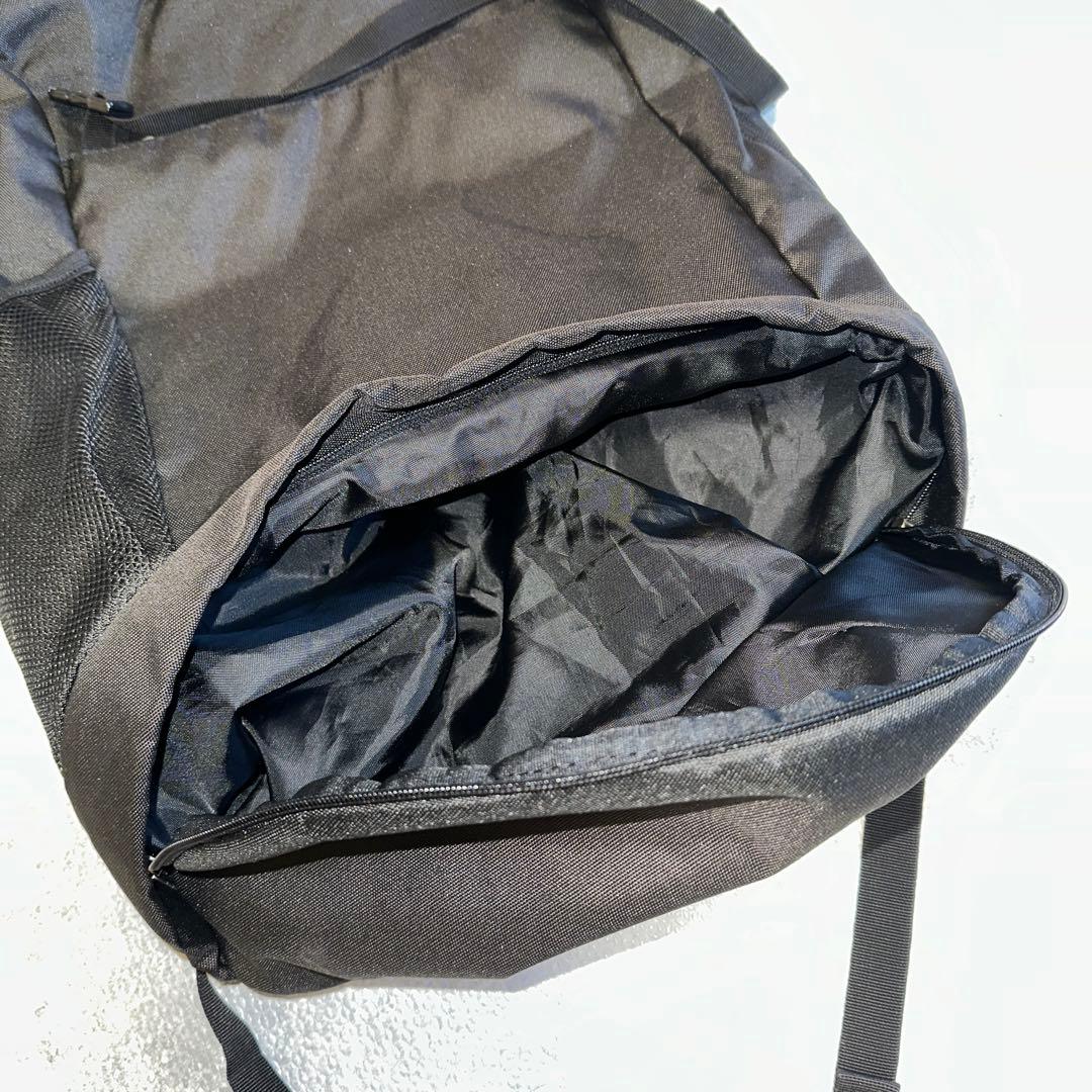 ルースイソンブラ バックパック 黒 リュック 未使用に近い