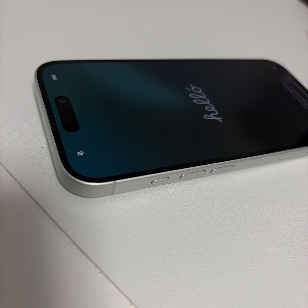 Apple iPhone16 128GB ホワイト SIMフリー
