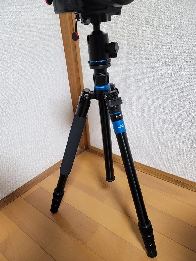 アルミ製カメラ三脚 自由雲台付き コンパクト