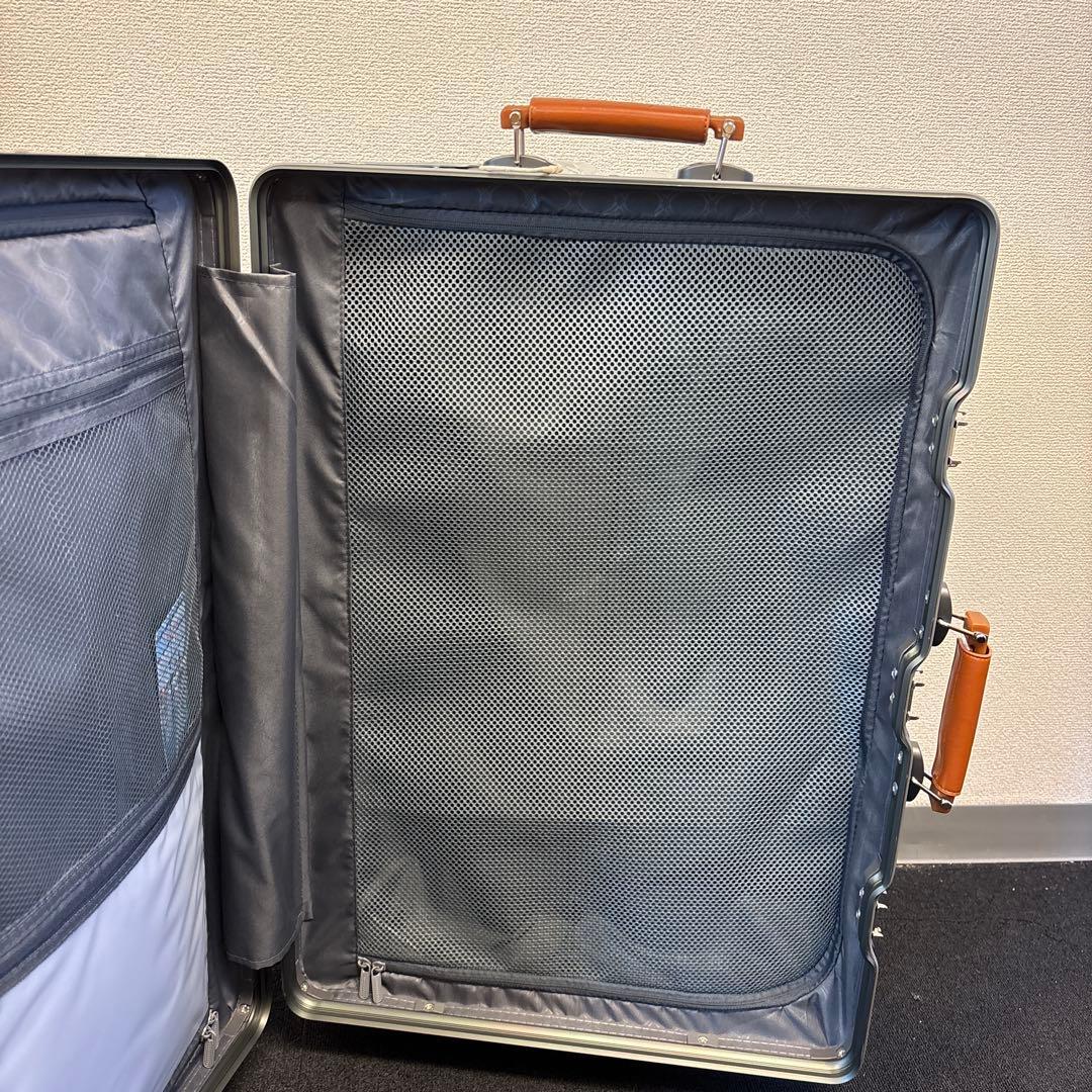 Yuweijie メタルグレー　スーツケース　大容量