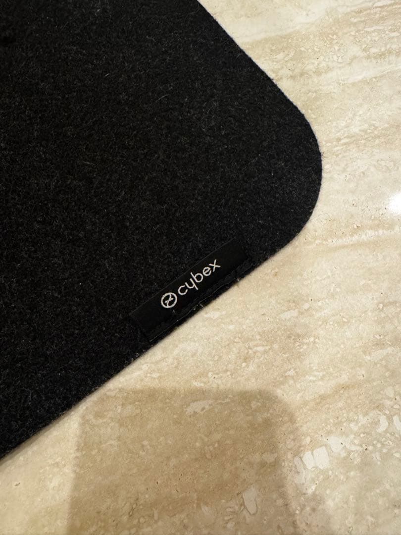 【美品1/11値下げ】cybex Solution Q3-Fixジュニアシート