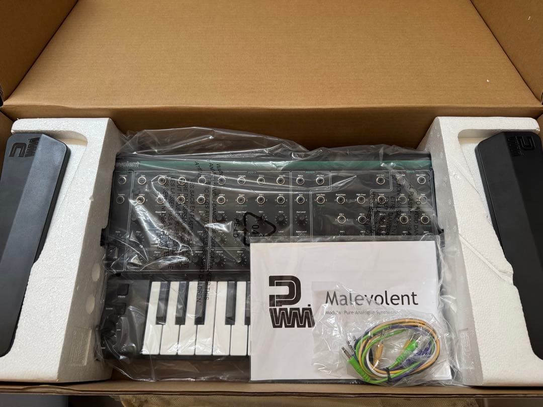 PWM Malevolent （マレヴォレント） モジュラーアナログシンセサイザ