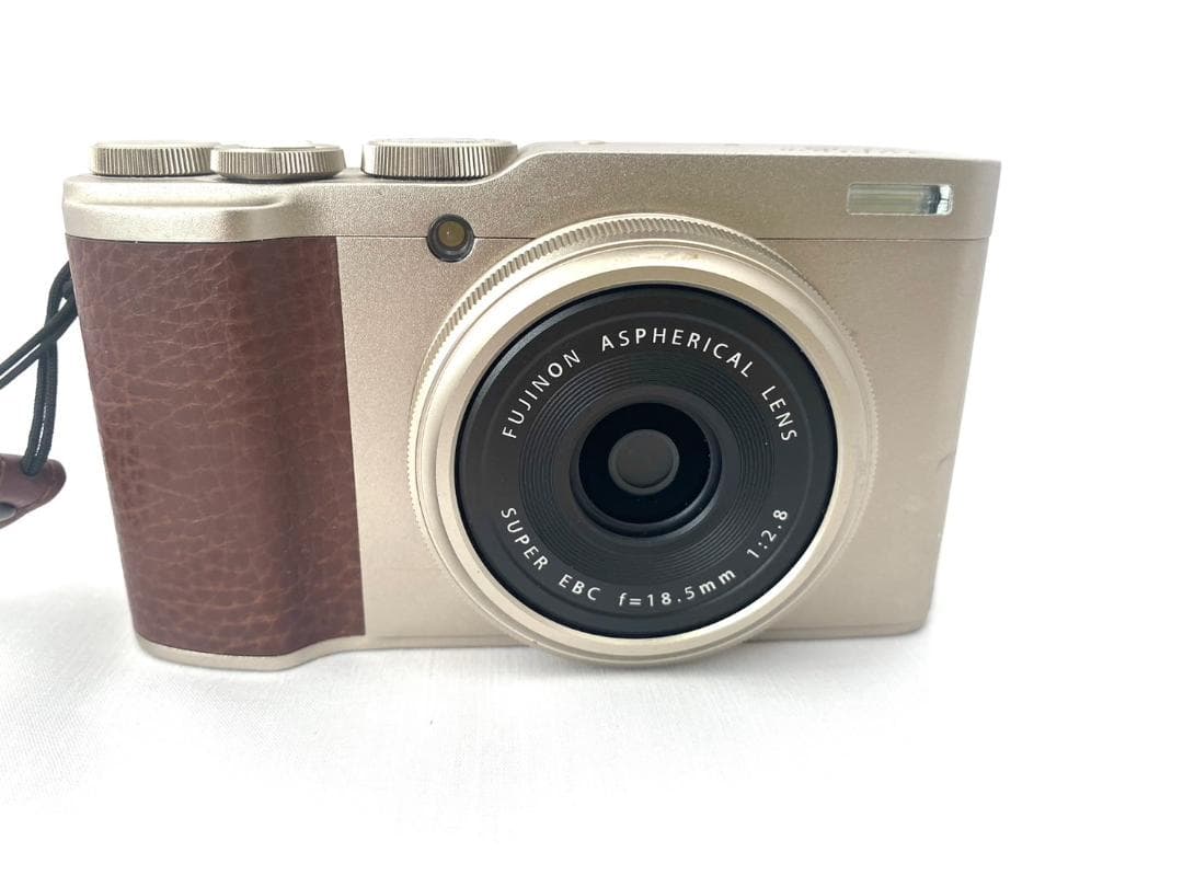 FUJIFILM XF10 シャンパンゴールド