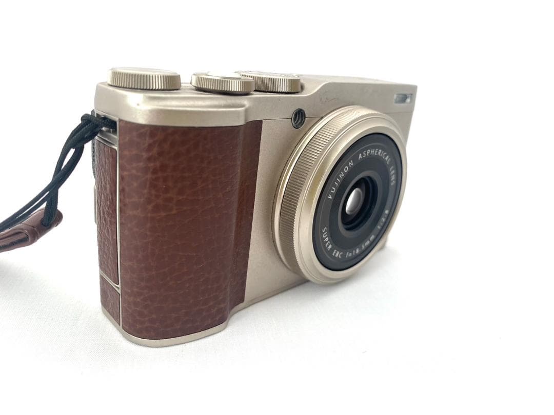 FUJIFILM XF10 シャンパンゴールド