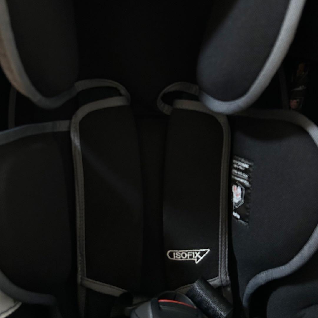 アップリカ フラディアグロウ ISOFIX 360°セーフティー AB