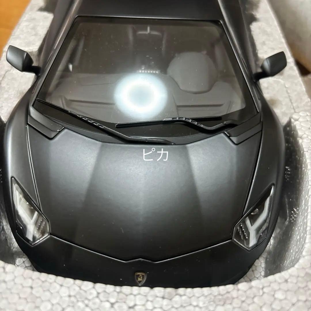 オートアートアベンタドール　LP700-4ランボルギーニ1:18ブラック