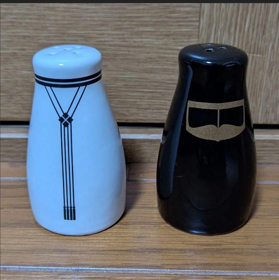 大阪・関西万博　ピンバッチ&グッズセット（ネックストラップ、ピンバッチケース付）