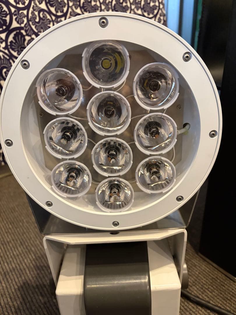 幸*業様 USHIO ホワイト LED ライティング機材 10灯