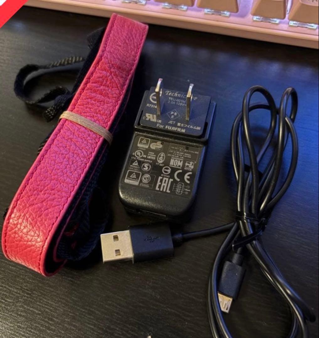 Fujifilm X-A3 レッド/シルバー 16-50mm