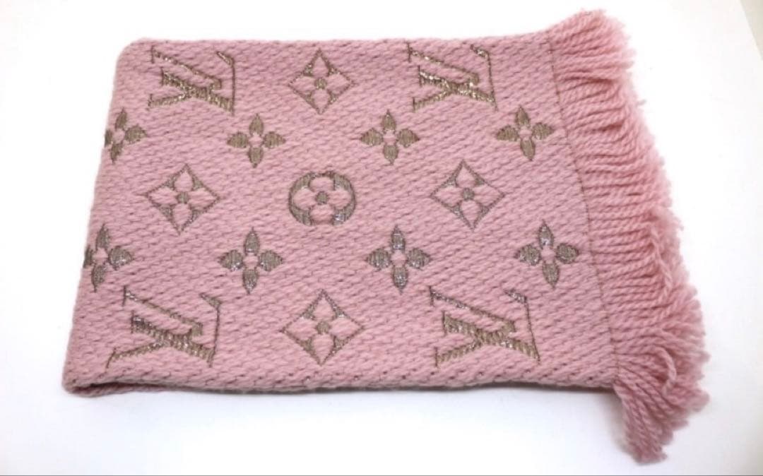 LOUIS VUITTON ピンク マフラー ルイヴィトン ロゴマニア