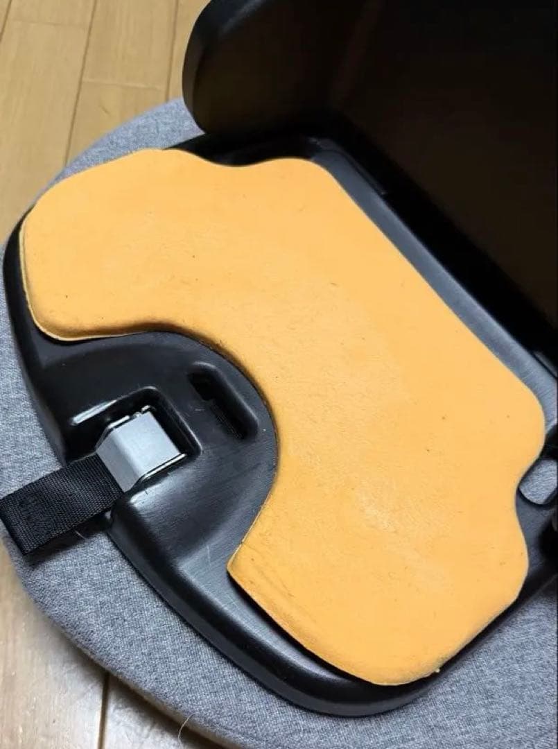 【火曜日まで】EVO 車用チャイルドシート トラベルベスト　サンドグレー