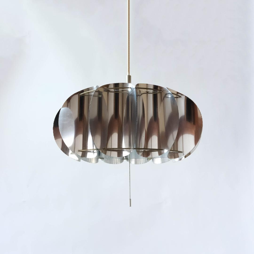 ペンダントライト　スペースエイジ　ポストモダン　ミッドセンチュリー　照明