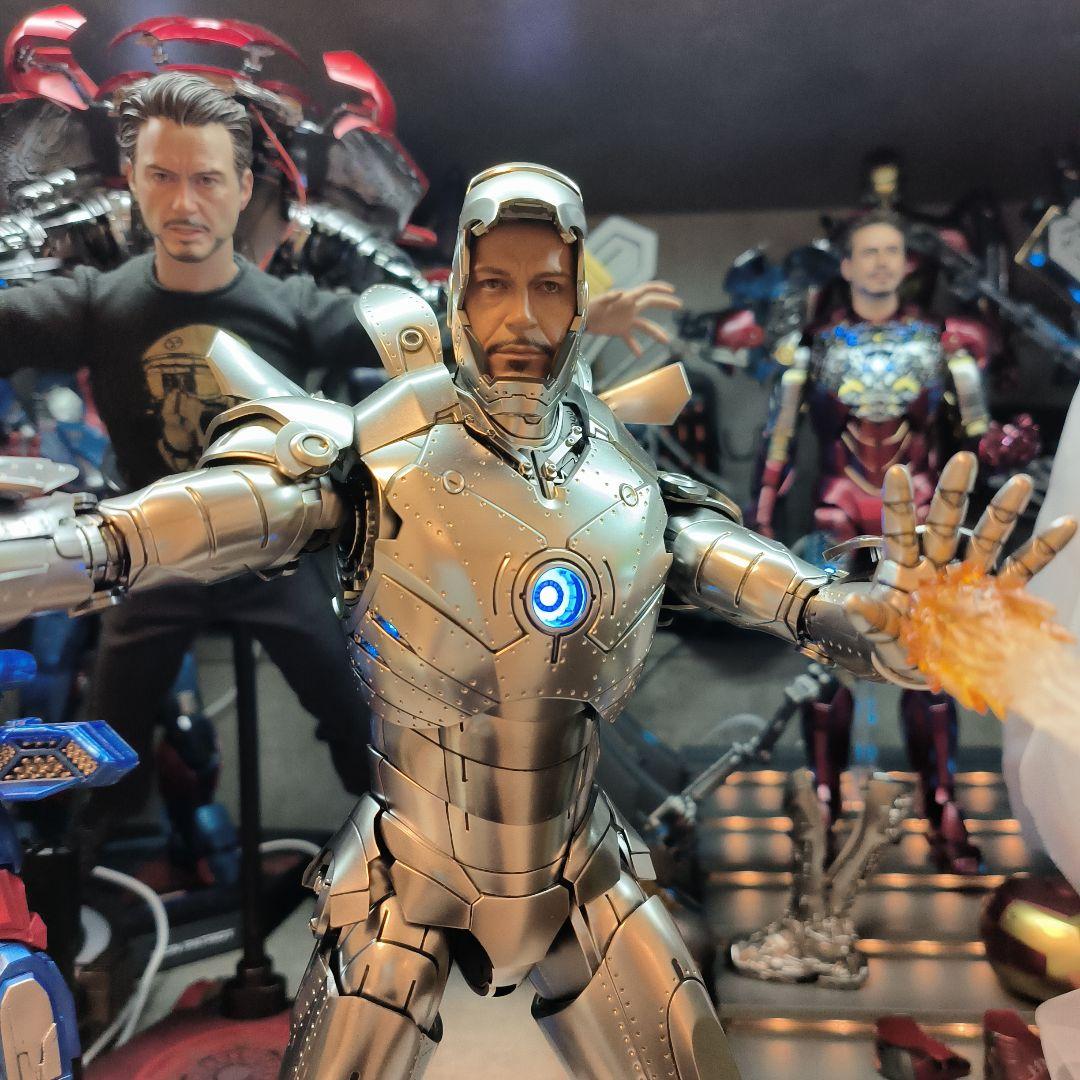 ホットトイズ　アイアンマン　マーク2 スペシャルエディション 点灯カスタマイズ品