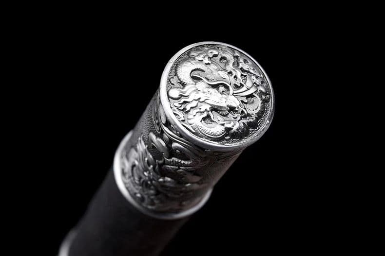 [刺繍春符龍] 繍春刀 牛尾刀 苗刀 手鍛造打 鋼刀 冷兵器 古兵器 両手刀