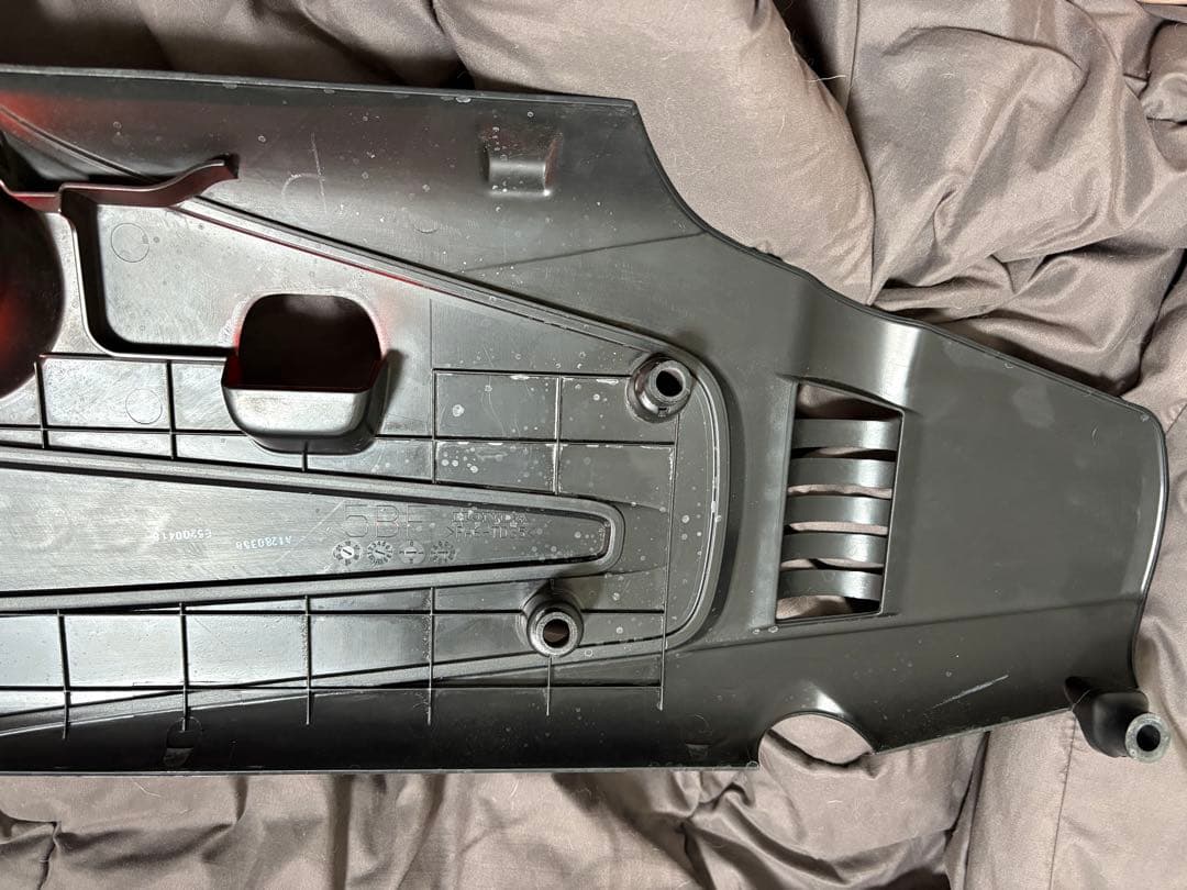 HONDA CIVIC FK8 TYPER 純正エンジンカバー