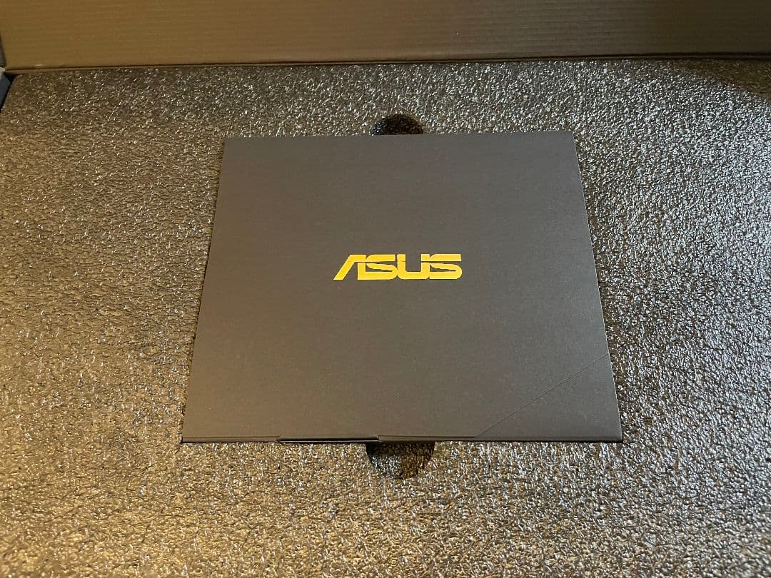 ASUS PROART RTX 4070 グラフィックボード