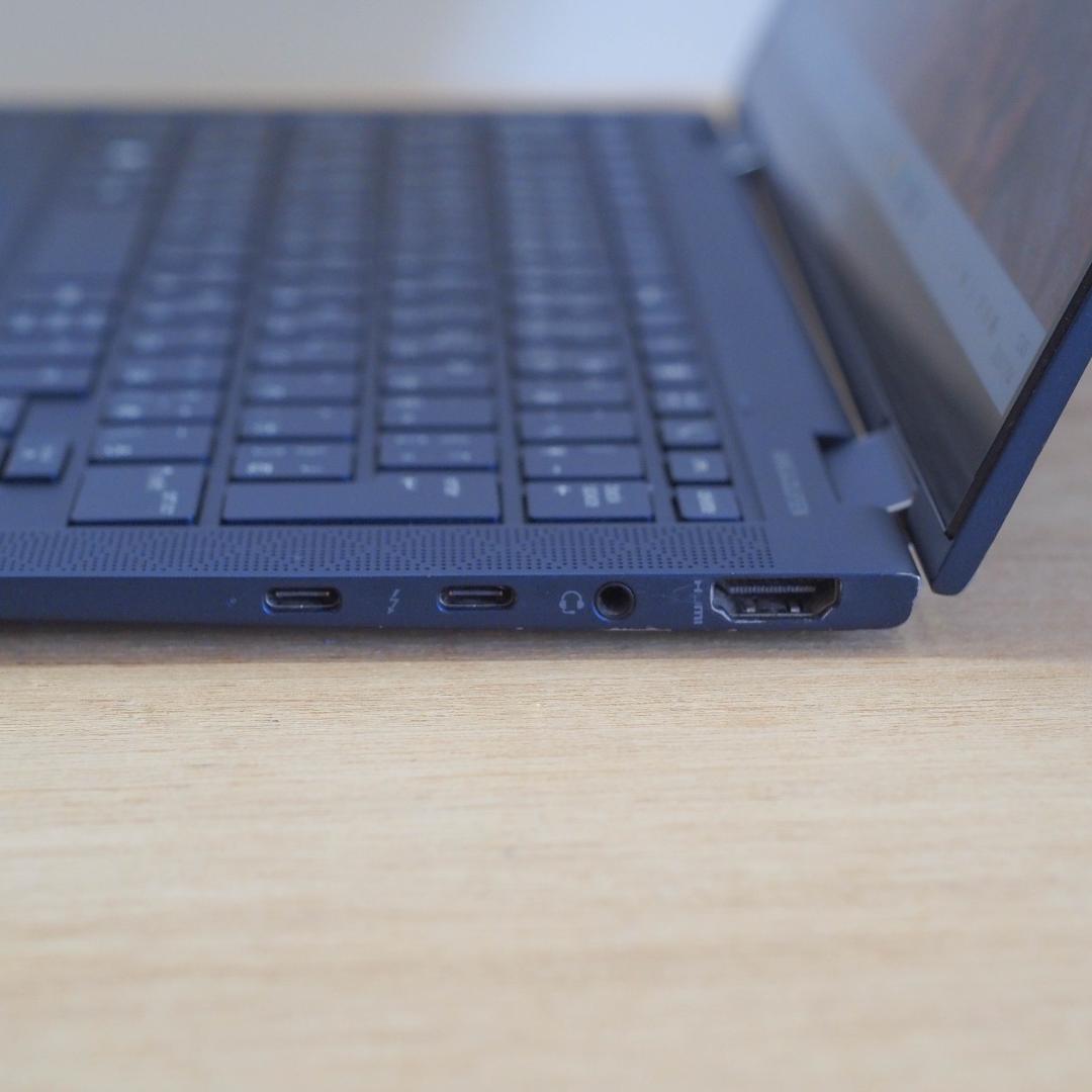 HP Elite Dragonfly、LTEモジュール、Windows11Pro