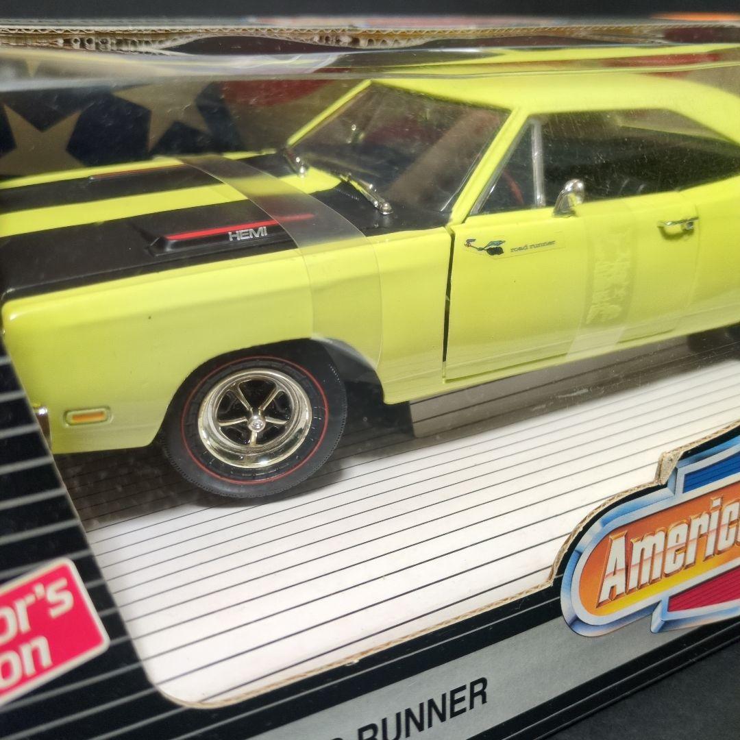 1/18ミニカー　PLYMOUTH ROAD RUNNER 1969