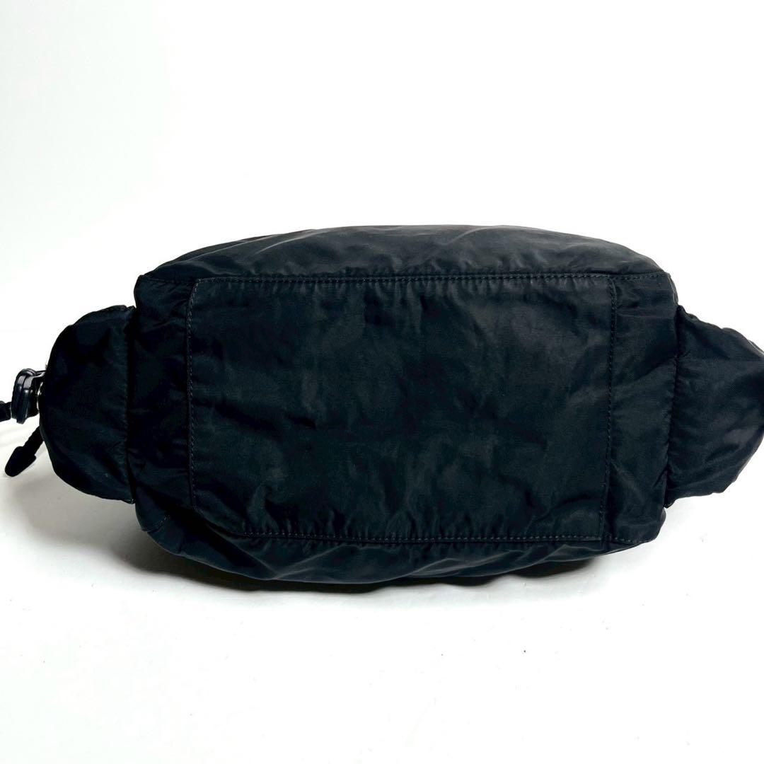 【美品・Gカード付き✨】近年型 プラダ ショルダーバッグ ナイロン VELA