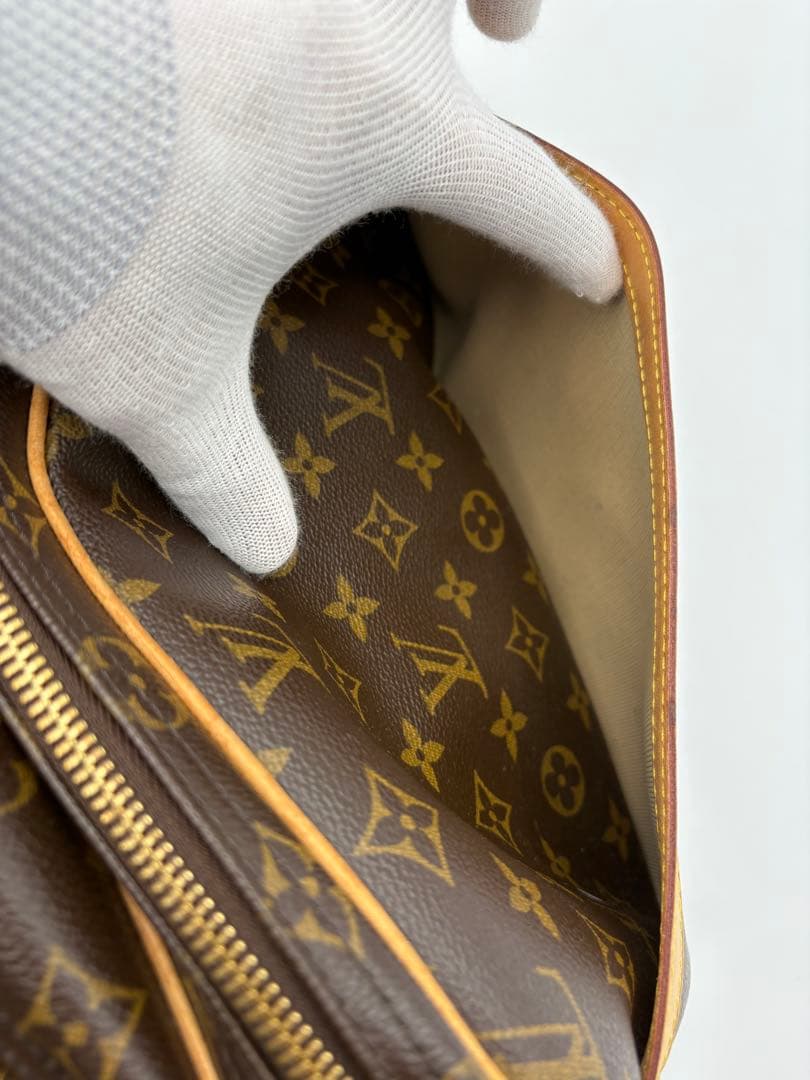 【華】Louis Vuittonモノグラム ショルダーバッグ リポーター
