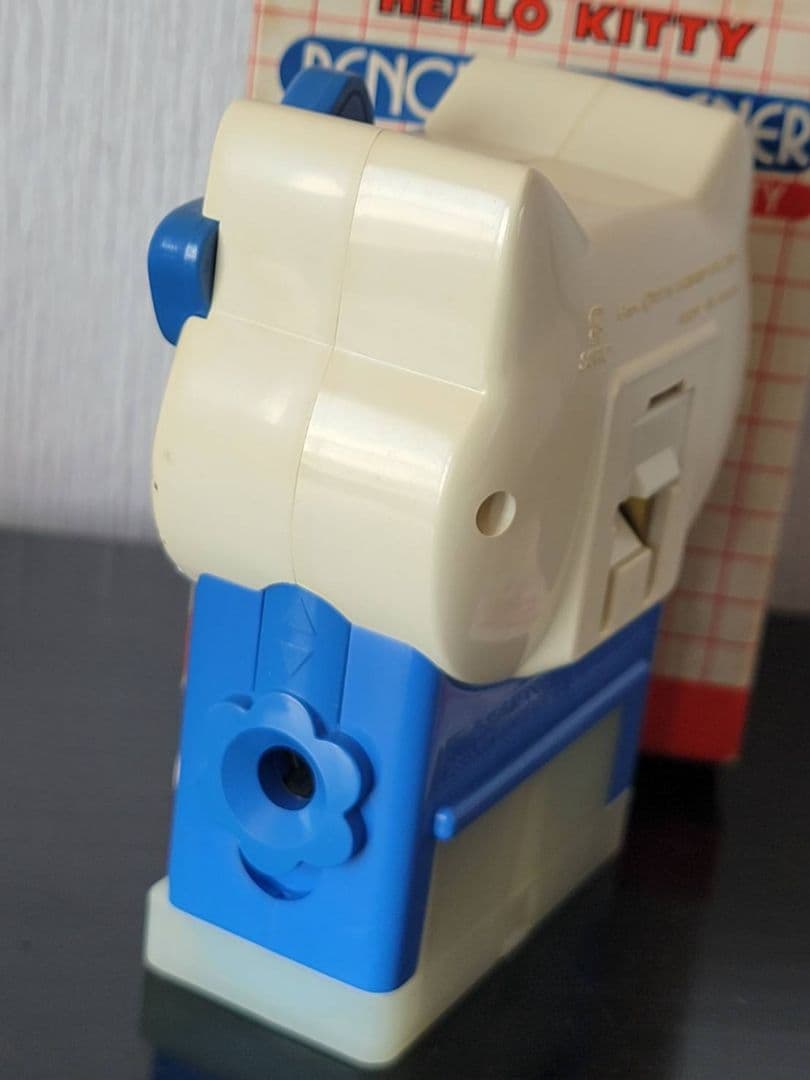 ハローキティ　HELLO KITTY PENCIL SHARPENER　昭和家電