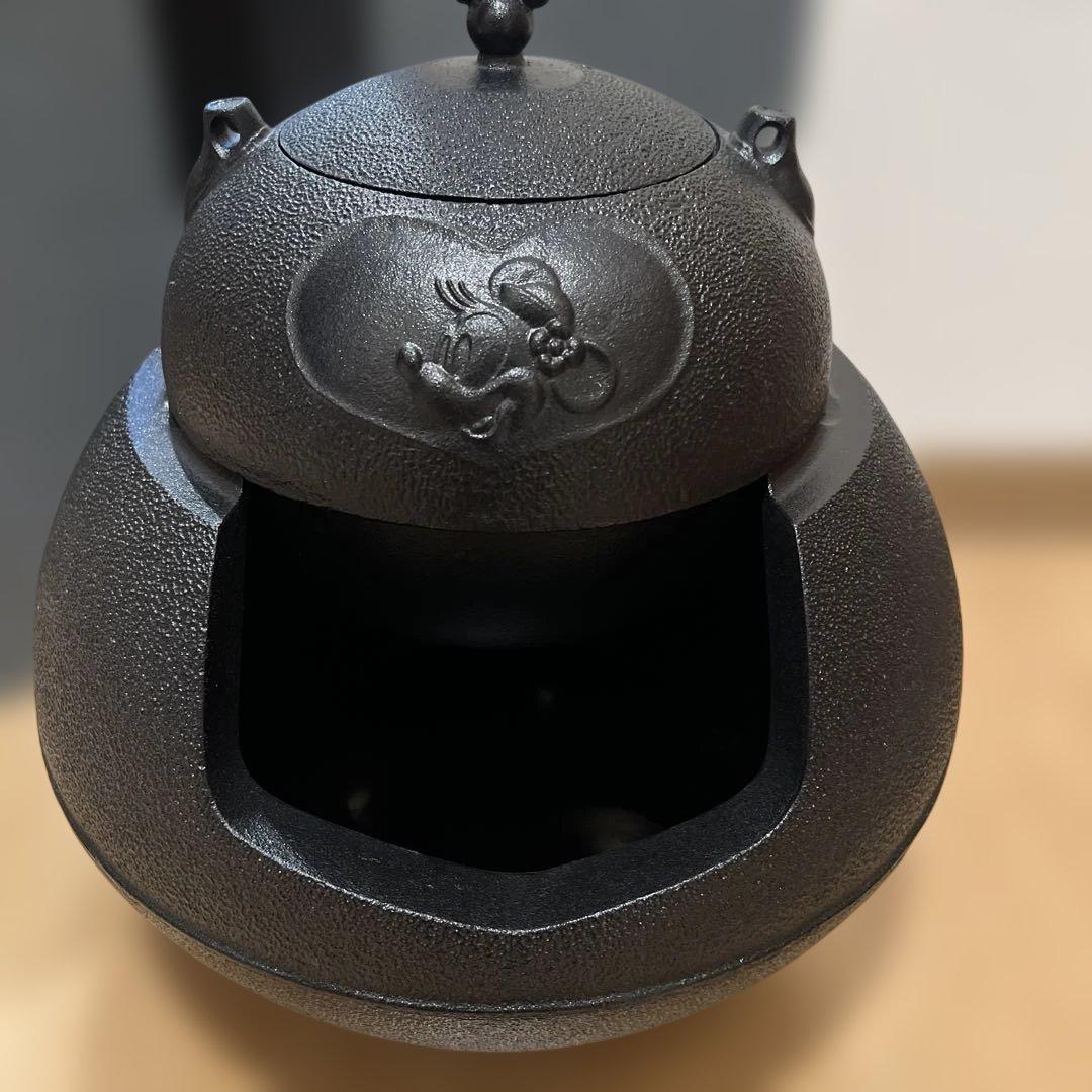 風炉釜　ミッキーマウス