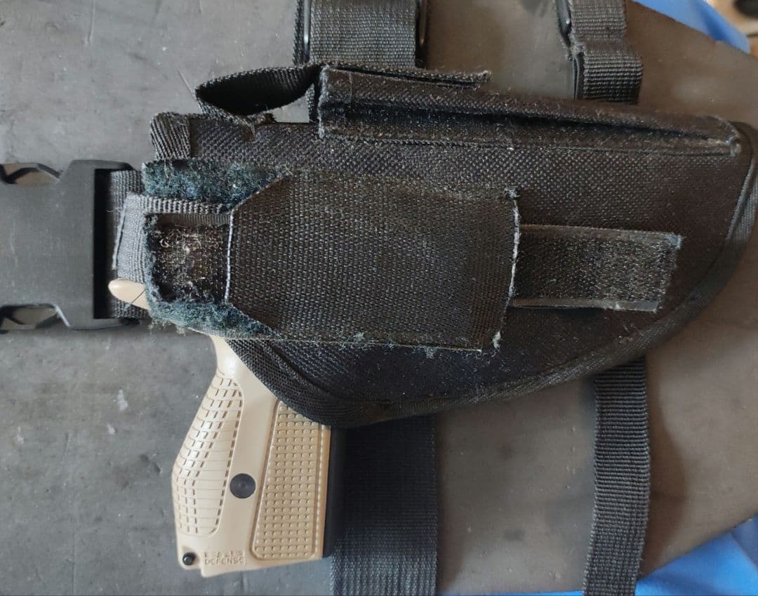 中古品 KSC マカロフ PMG ヘヴィウェイト タンカラー ホルスター付き