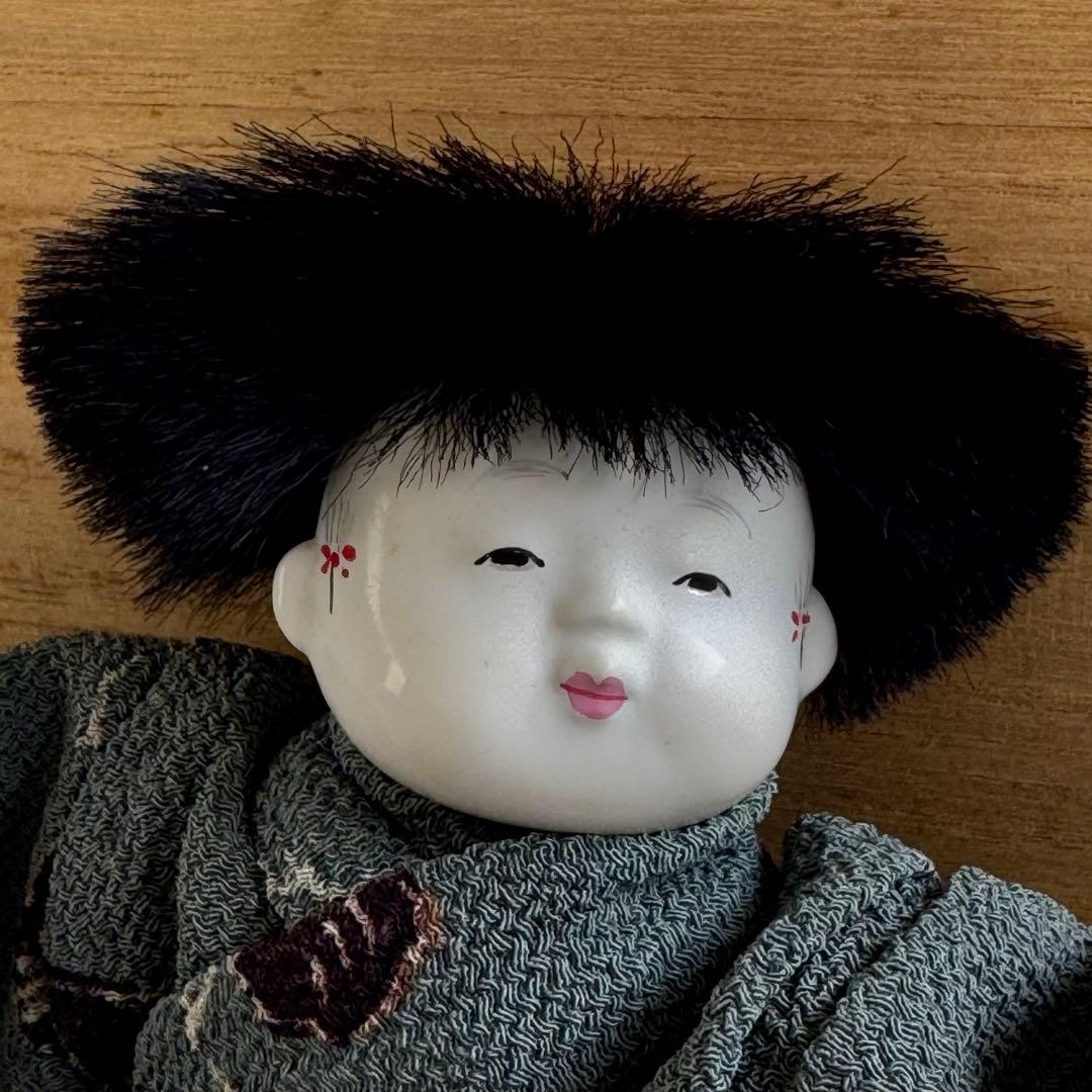 御所人形　わらべ男の子　身長12cm五代目光宝作　吉野光宝