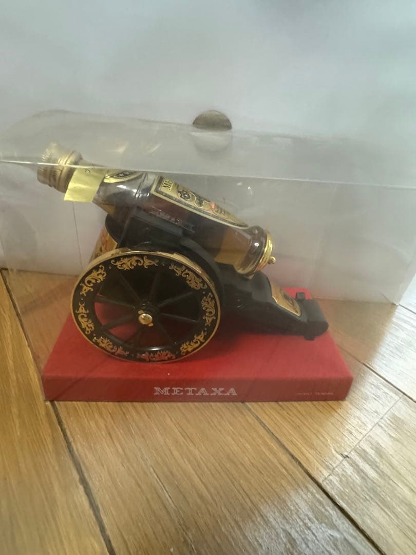 ナポレオンブランデーミニボトル2本。