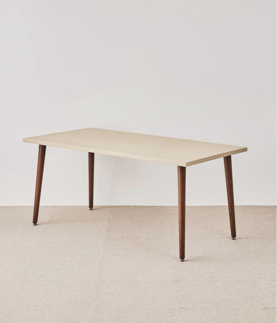 k*a様 限定オークション　モールテックス　ダイニングテーブル　ウォールナット脚