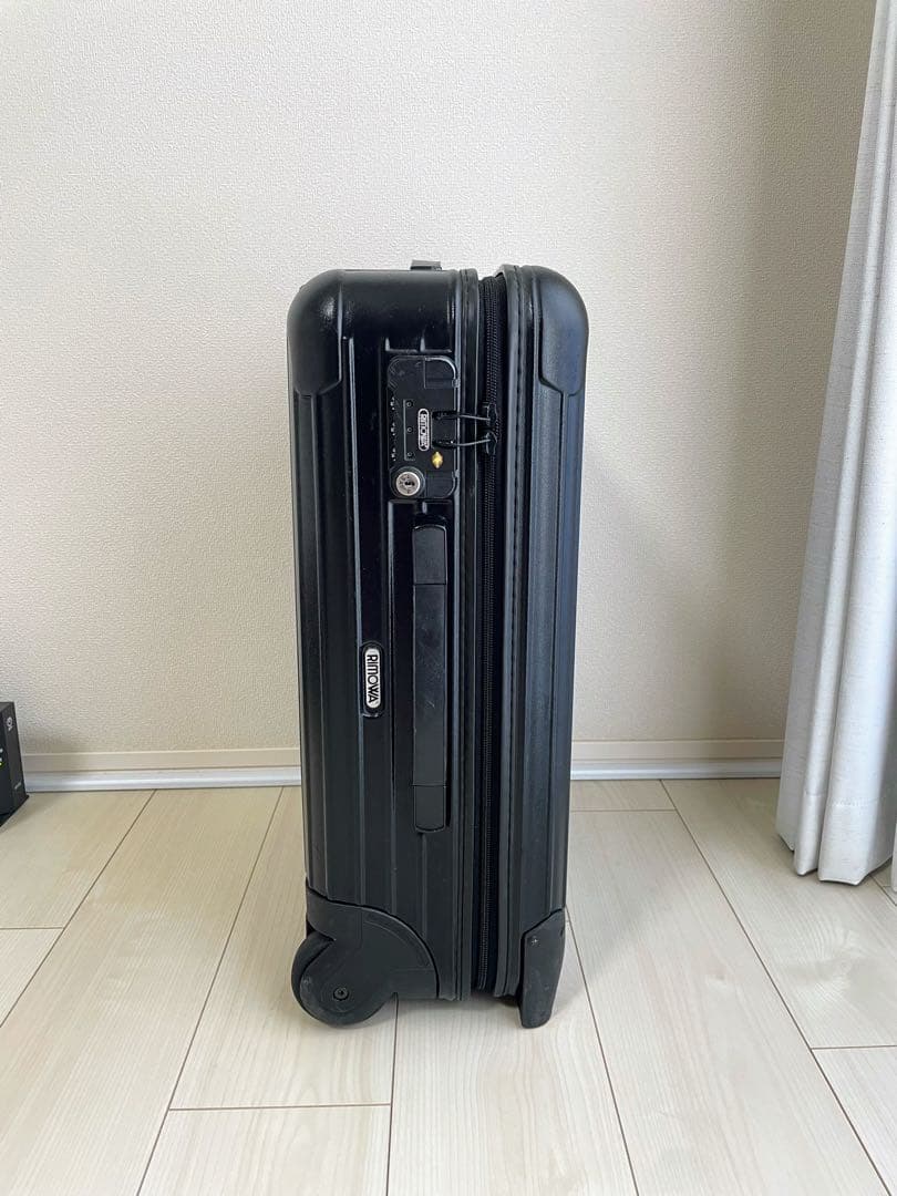 人気✨ RIMOWA リモワ サルサ キャリーケース 黒 35L 機内OK 2輪