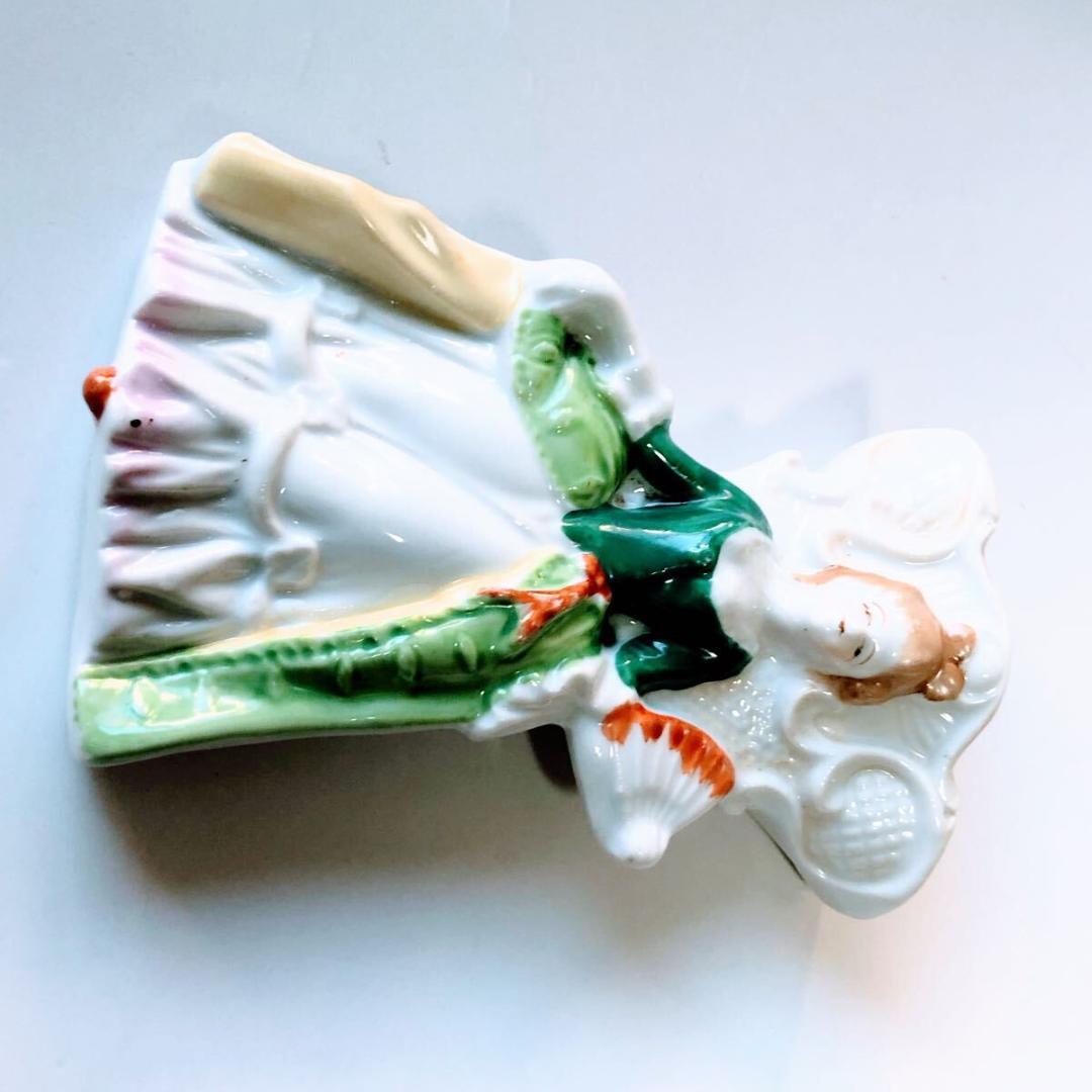 #3905 コロニアル・レディ 磁器製 壁掛けポケット花瓶 日本製 1950年