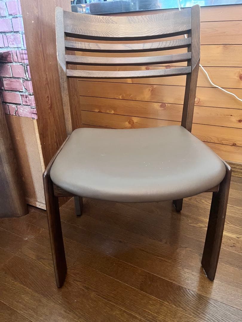 ダークブラウン木製ダイニングテーブルセット