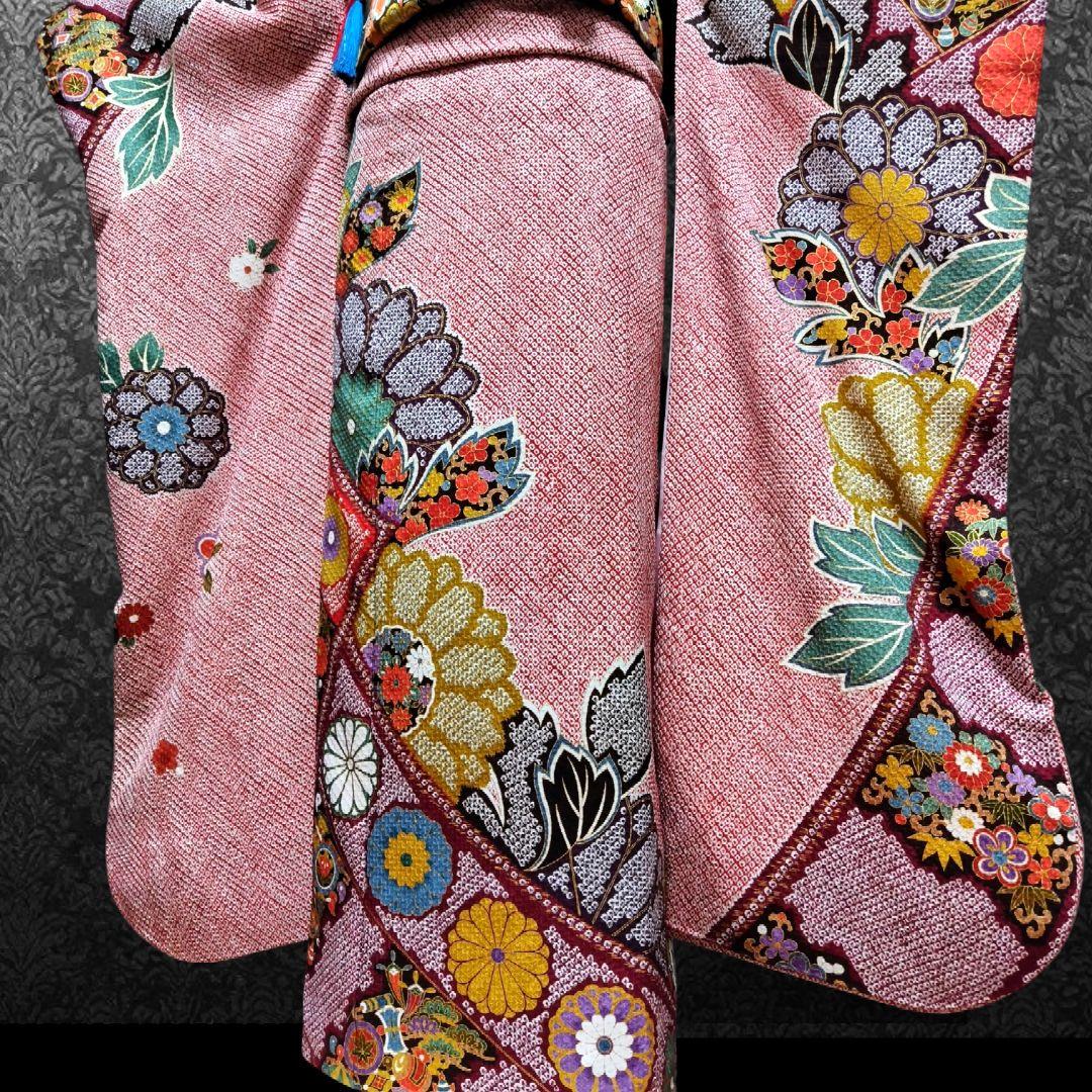 振袖フルセット(7点)・総絞り・エンボス加工・花模様・金彩加工・逸品