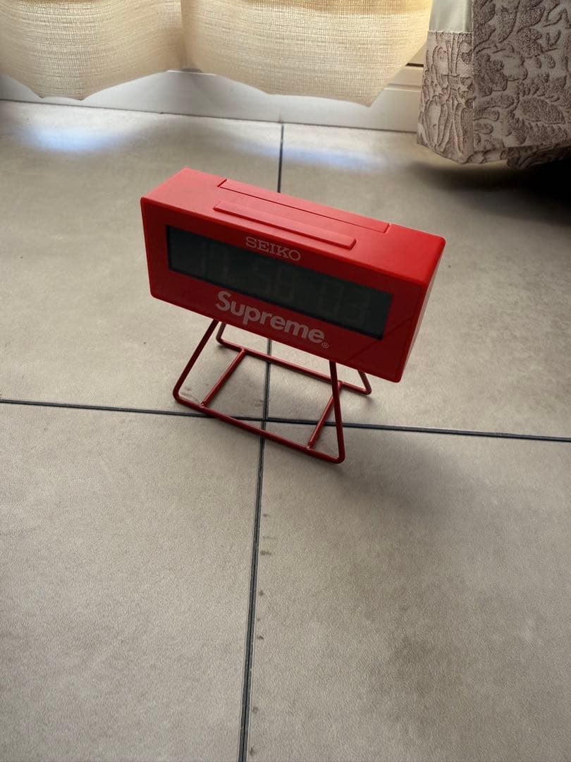 インテリア時計 Supreme / Seiko Marathon Clock \"Red\"