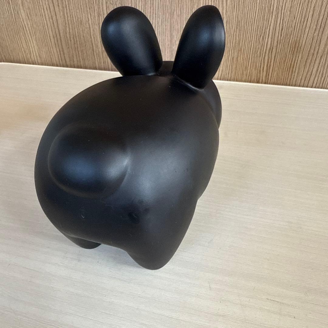 フランク・コジック　喫煙うさぎ