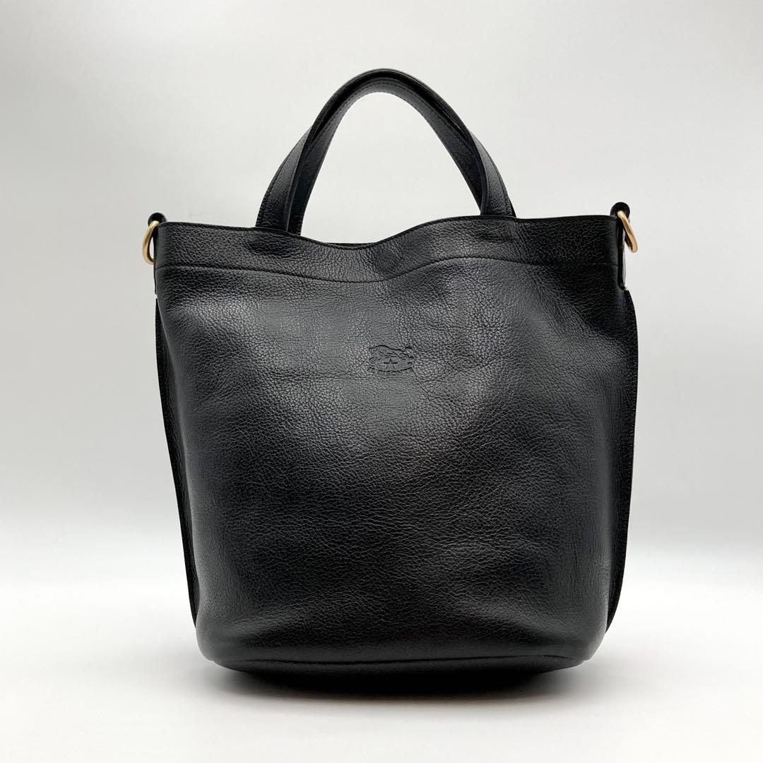 ☆みー☆✨IL BISONTE バケットバッグ 黒 レザー ロゴ 2way