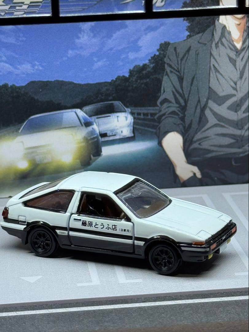 頭文字Dガレージディスプレイケースとトミカ5車セット