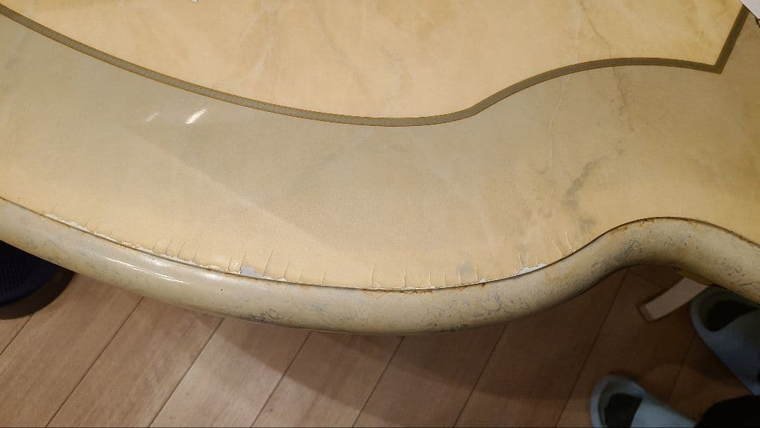 クリーム色の長方形テーブルと椅子6脚セット