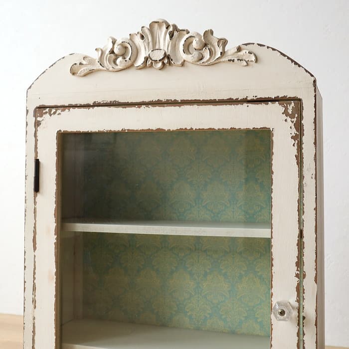 シャビーシック ホワイト ガラスケース 古家具 壁掛け 飾り棚