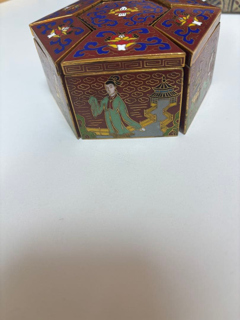 【中国美術】七宝焼 絵付 人物画 古美術 骨董品 アンティーク小物入れ