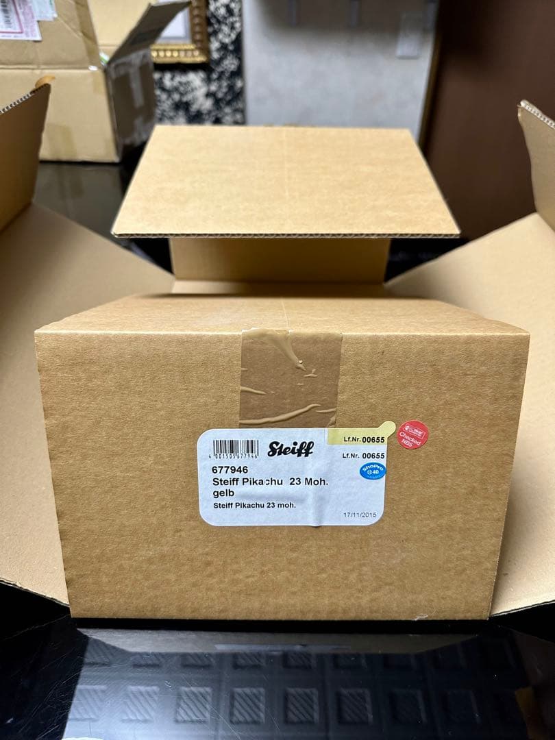 Steiff Pikachu ぬいぐるみ 本体