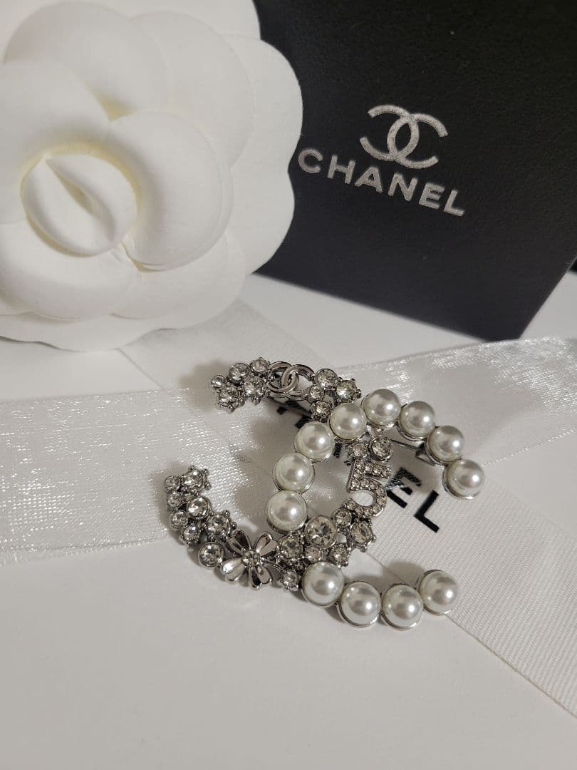 【ラスト1点◎】　シャネル　ブローチ　パール　シルバー